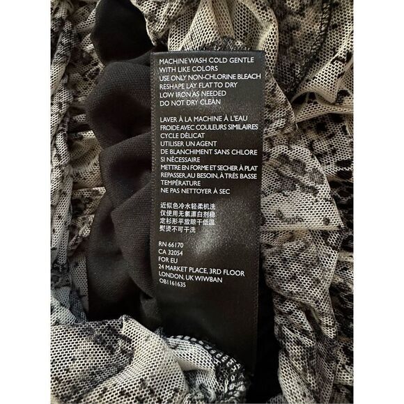 Urban Outfitters Sheer Snake Print Crop Tank Top sz large - Picture 9 of 9